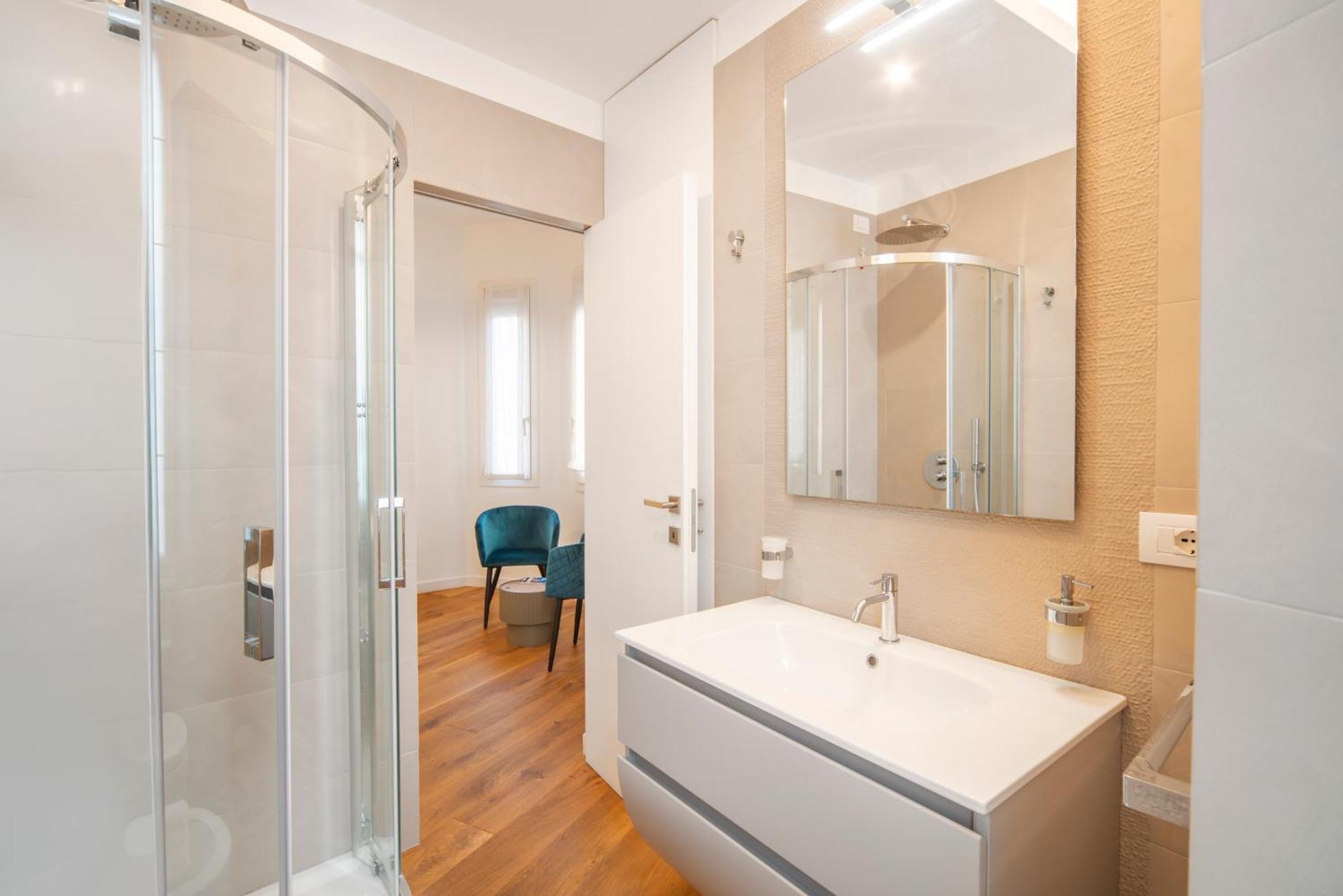 Apartment Colosseo A 900 M - Circo Massimo - Aventino Licinia Luxury