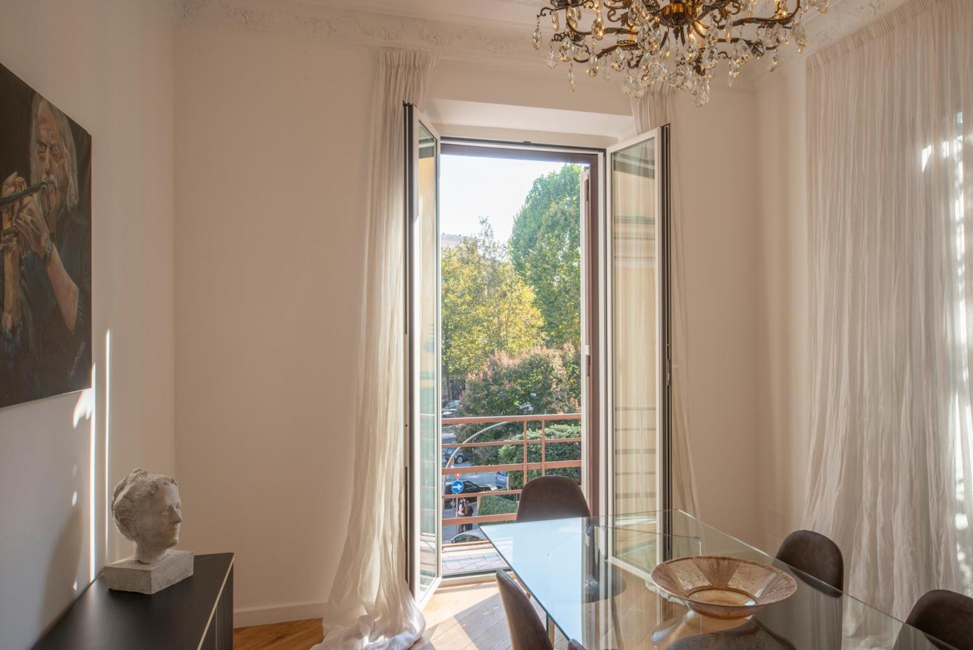 Colosseo A 900 M - Circo Massimo - Aventino Licinia Luxury Apartment Rom